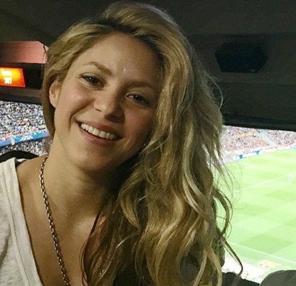 Meikkiä vähemmän Shakiraa FIFA World Cupissa