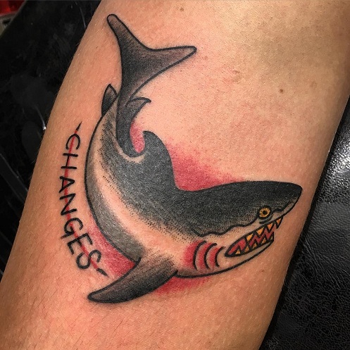 Κινούμενα σχέδια καρχαρία τατουάζ