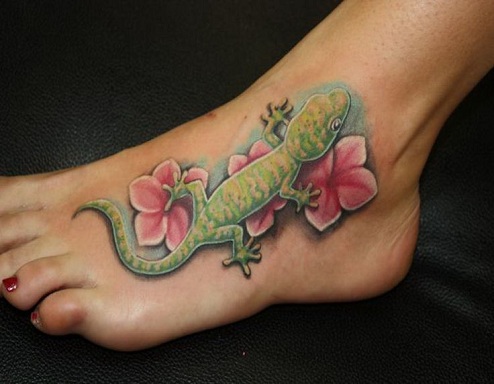 Ελκυστικό σχέδιο τατουάζ ερπετών