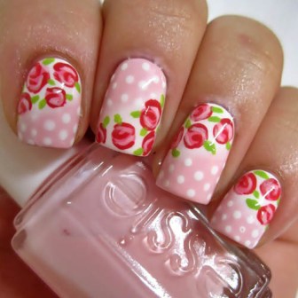 Floral Nail Arts με πουά