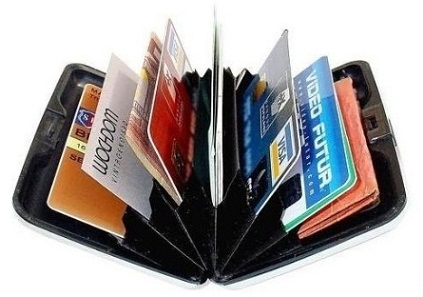 alumiini-luottokortti-haltija-lompakko