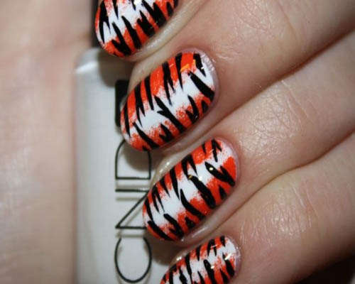 Περίληψη Zebra Print Nail Design