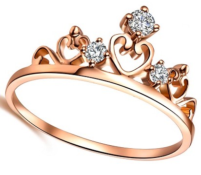 Διαμαντένιο γαμήλιο δαχτυλίδι με σχέδιο στέμμα