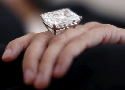 Σπάνιο διαμαντένιο δαχτυλίδι με τεράστιο μέγεθος:
