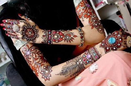 Νυφικά Henna Glitter Mehendi Designs