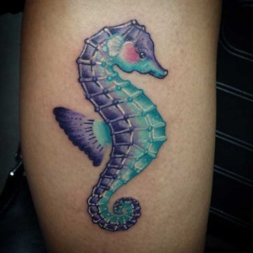 Seahorse -tyylinen tatuointisuunnittelu