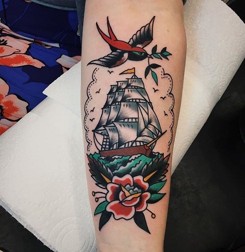 Παραδοσιακό τατουάζ πλοίου