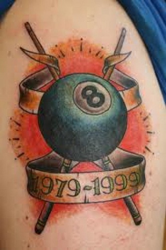Omistetut kahdeksan pallon tatuointimallit