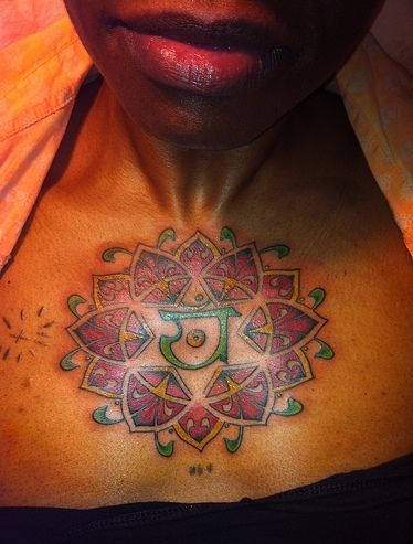 Taiteellinen tatuointisuunnittelu mustille ihmisille