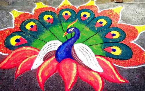 Το Ινδικό Peacock Rangoli Design 3