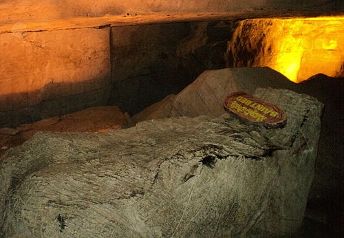 Wonders of Belum Caves -Saint Bed