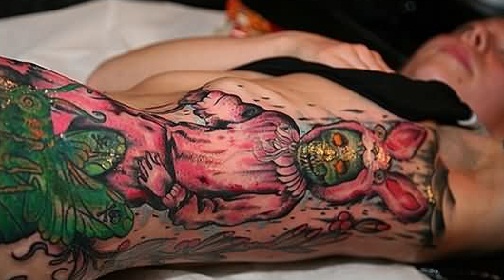Θεαματικό σχέδιο τατουάζ Zombie
