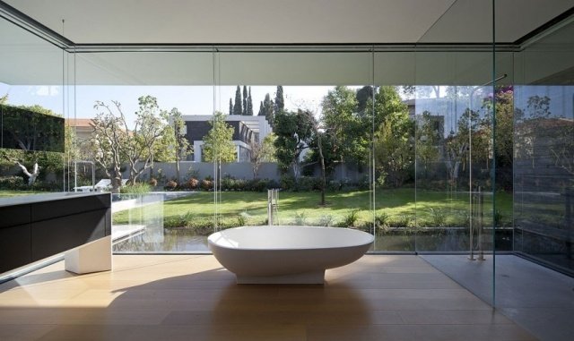 Designer badrumsmöbler uppsättning modernt badkar ovala glasväggar