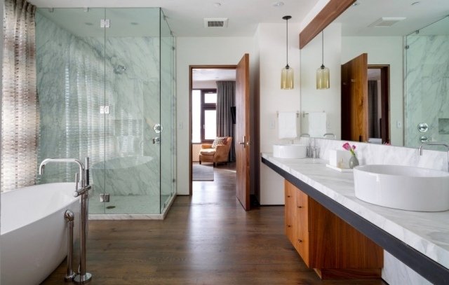 Badrumslösningar fristående badkar marmor fåfänga bänk belysning-hängande lampa