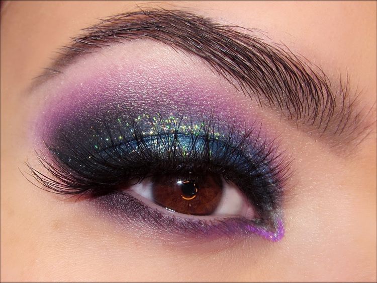 bal-smink-ögon-glitter-grön-klänning