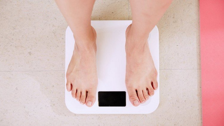 Gå ner i vikt i ålderdomstips för kvinnor