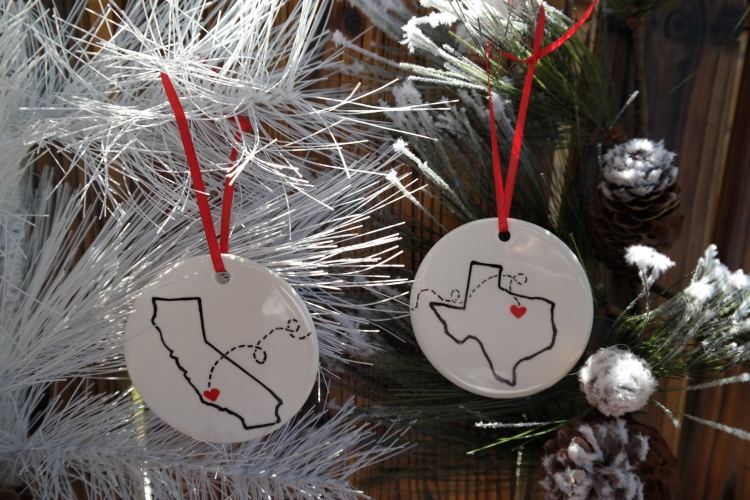 Avsked-gåvor-vänner-parad-jul-träd-dekorationer