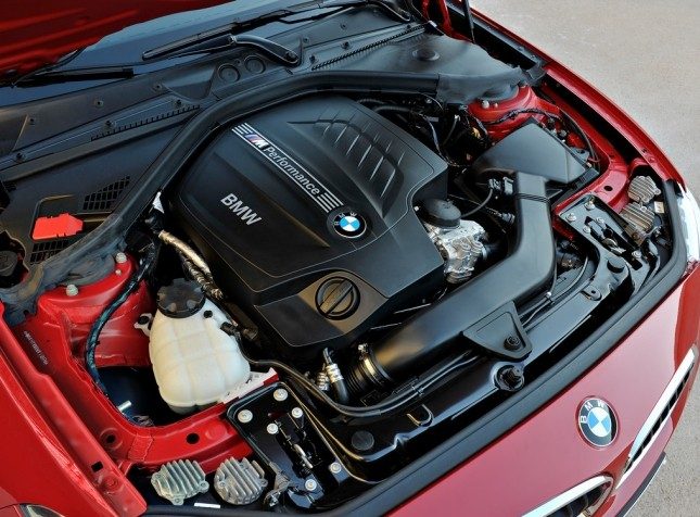 BMW -märkes världsberömda garanti med hög bensindiesel