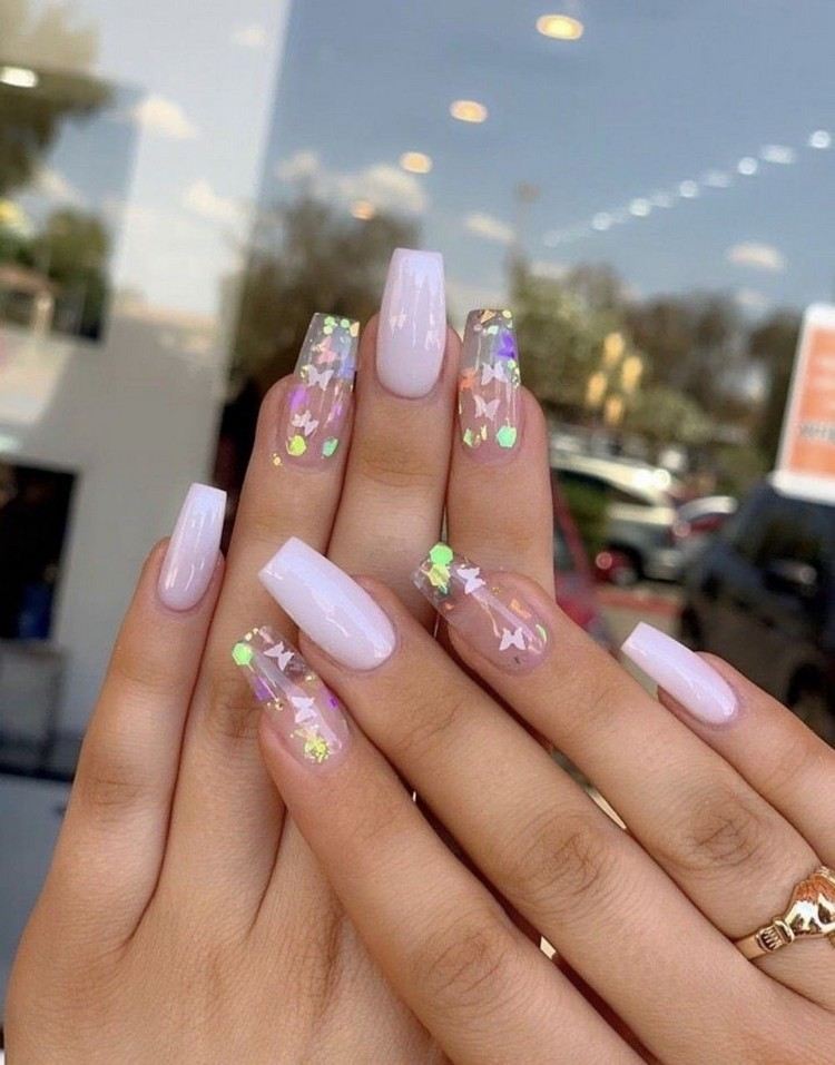 Akrylnaglar sommaren 2020 Butterfly Nails nageltrend