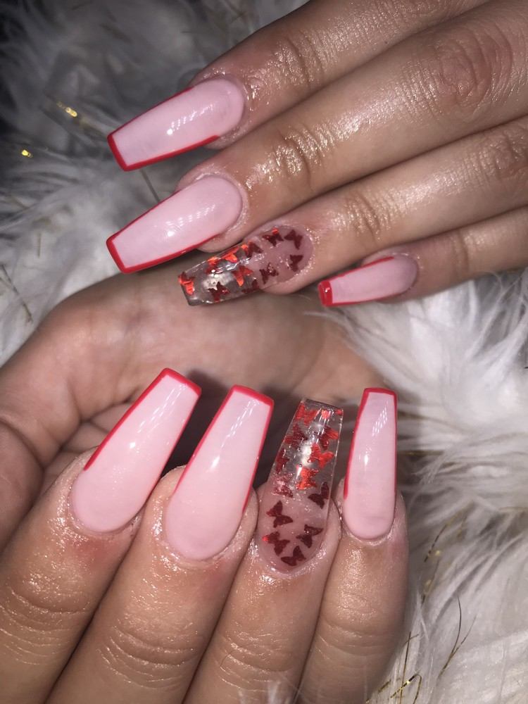 pastellfärgade spikspets akrylnaglar sommaren 2020 Butterfly Nails