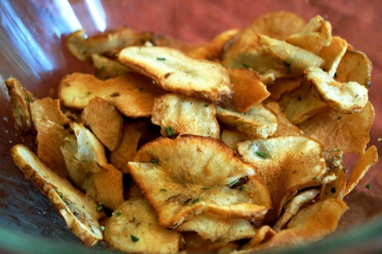 actifry recept potatischips-rosmarin-örter-aromatisk-stekt-tunna-skivor-krispiga
