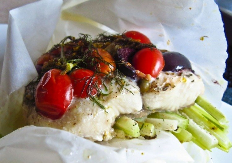 actifry-recept-bakpapper-paket-zucchini-olja-körsbär-tomat-dill-fisk-filé-bakad