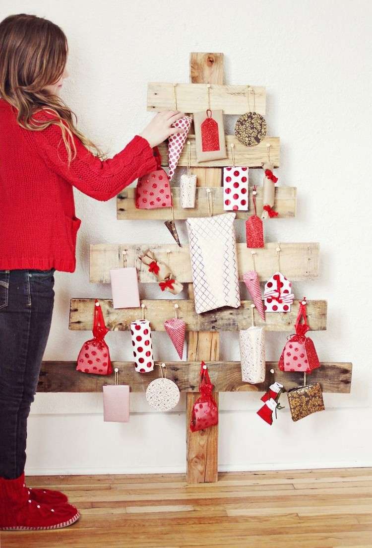 Adventskalender gjord av trä julgran-gör-det-själv-instruktioner