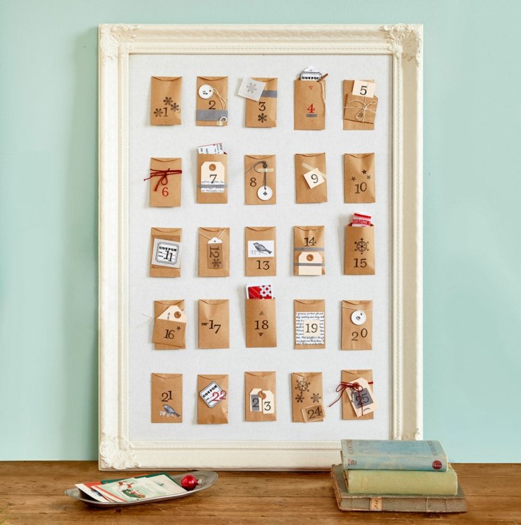 adventskalender gjord av papperspåsar omslagspapper ram vintage