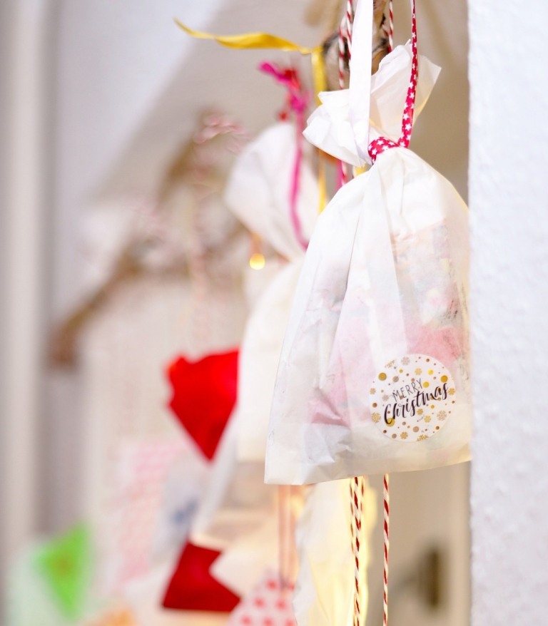 Adventskalender för att fylla stora påsar Väskor erbjuder tillräckligt med utrymme