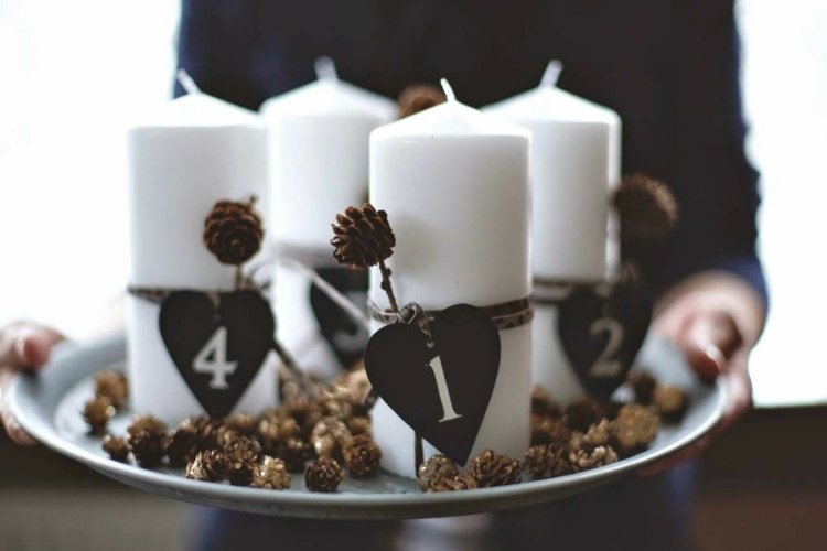 tinker adventskrans modern pinne guld tallrik nummer vita ljus