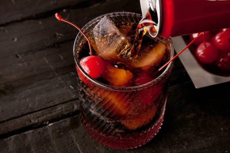 Drycker Cola Cherries Grenadine Roy Rogers