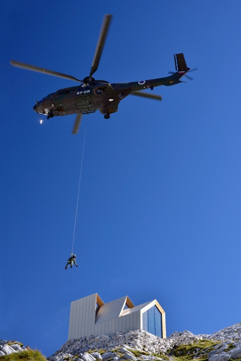 alpin koja trä interiör konstruktion helikoptrar armén slovenien