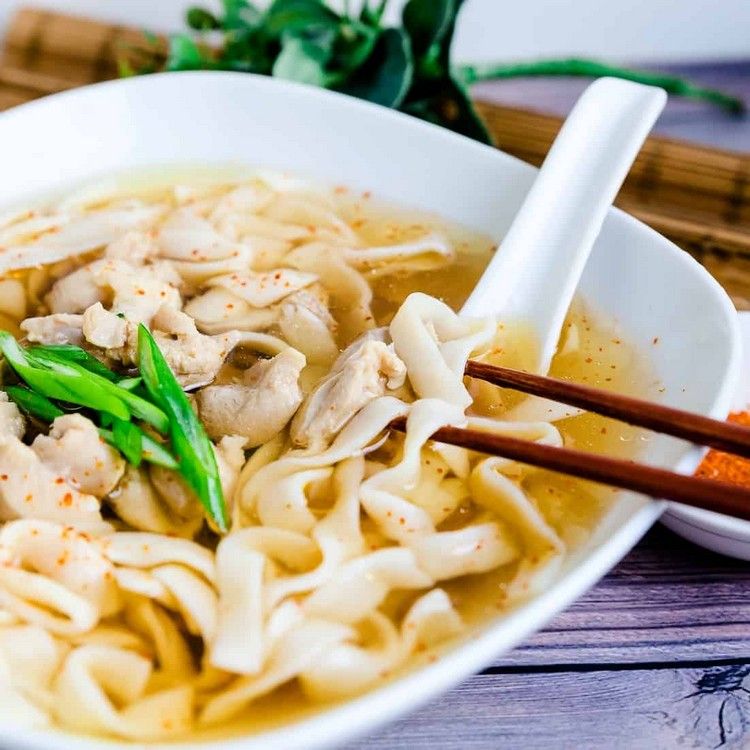 Shirataki -nudlar Lågkalorilåga lågkolhydratalternativ till pasta