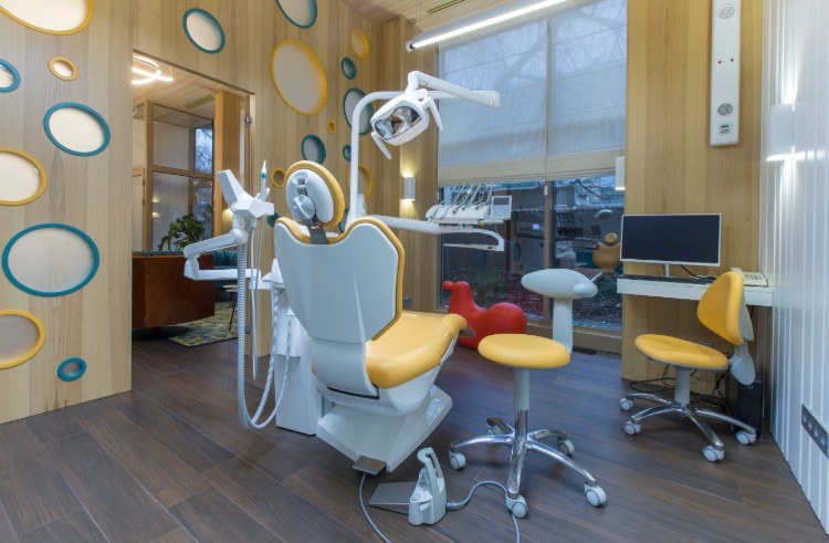 modern tandläkarmottagning mysig atmosfär mot rädsla för tandläkare