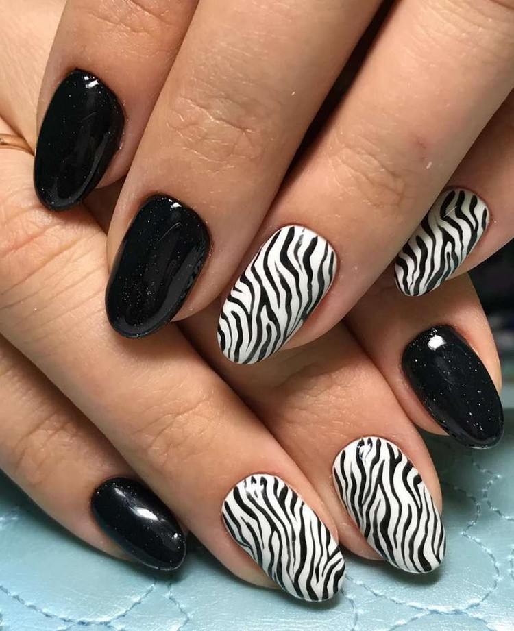 Zebra nageldesign gör det själv Instruktioner Animal Print Nails