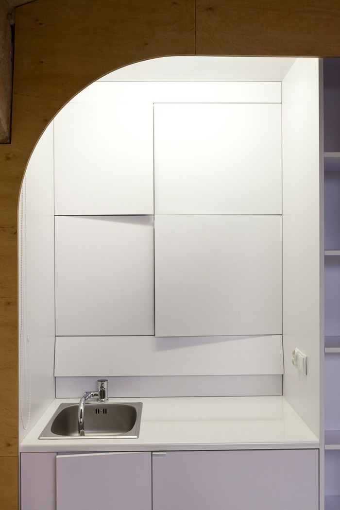 källare köksskåp system vit modern diskbänk lägenhet design