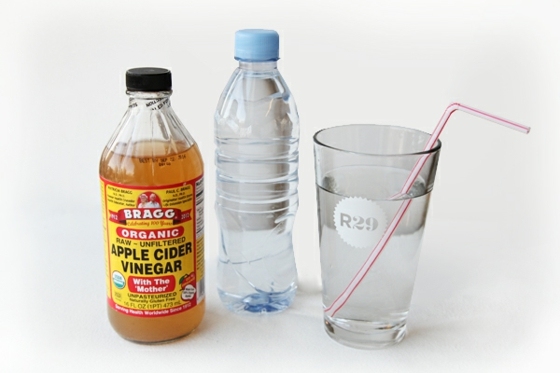 as-Trunk-Apple-Cider-Vinegar-with-Water