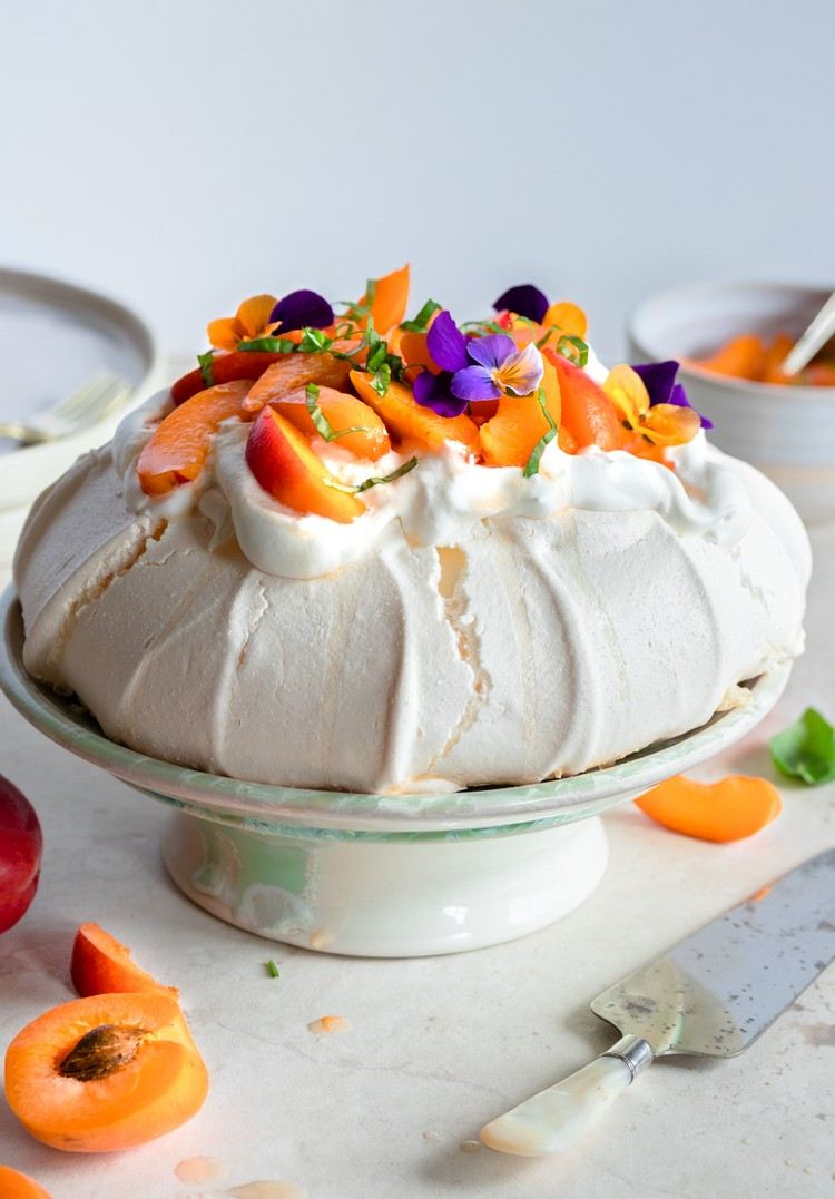 Pavlova paj med aprikos sommar desserter recept