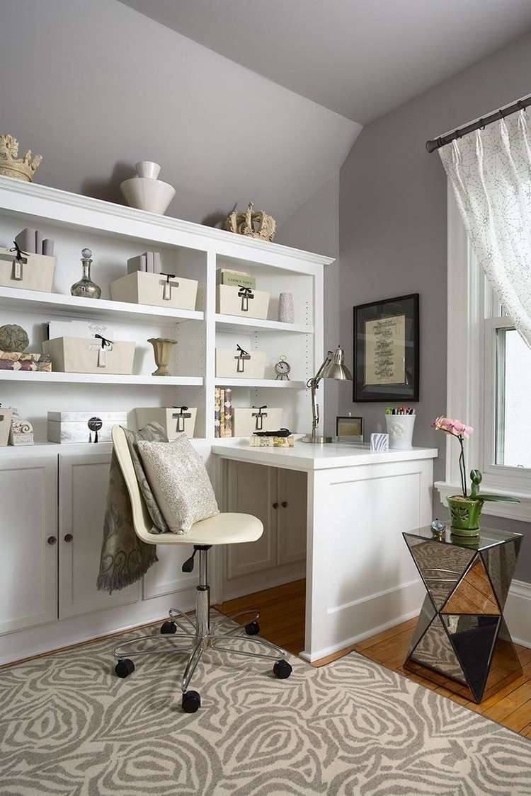 arbete-från-hemmet-design-the-work-space-grå-vägg-måla-vita-möbler