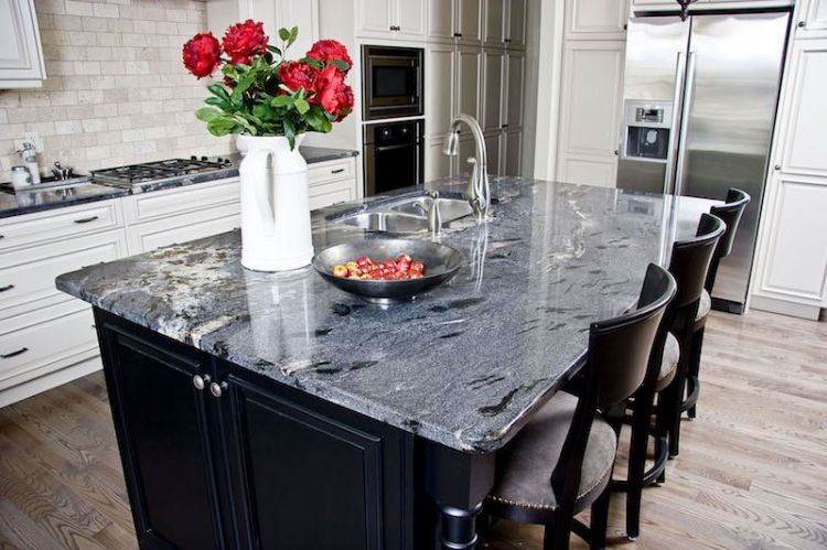 bänkskivor till köket välj lämpliga naturstenmaterial idéer råd tips granit robust köksö