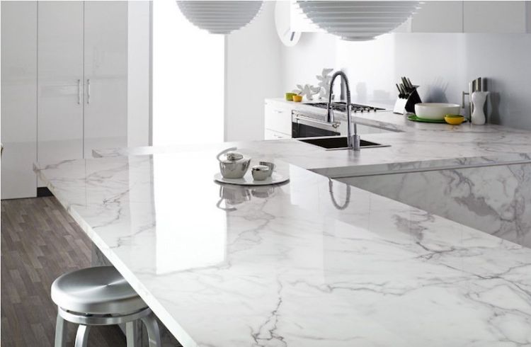 bänkskivor för köket välj lämpliga naturstenmaterial idéer råd tips glansig marmor