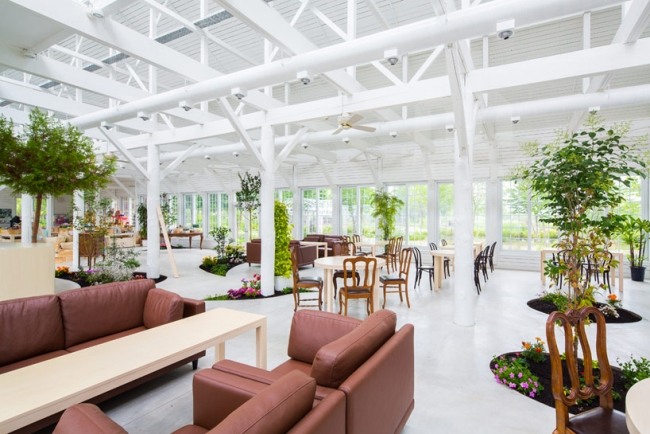 nadamoto yukiko arkitekter projekt integrerar trädgårdar tokachi kullar