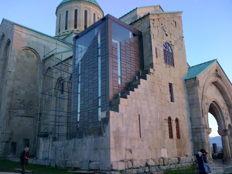arkitektur glas sten katedral geirgia