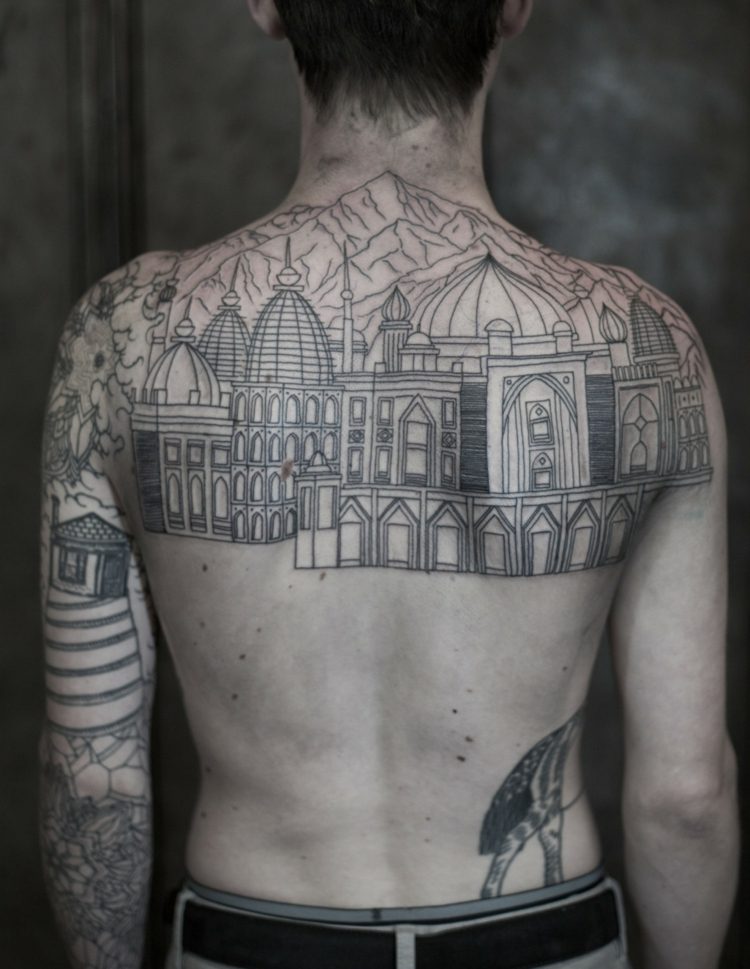 tatueringsmotiv arkitektur-bak-kupol-tak-historiska-byggnader