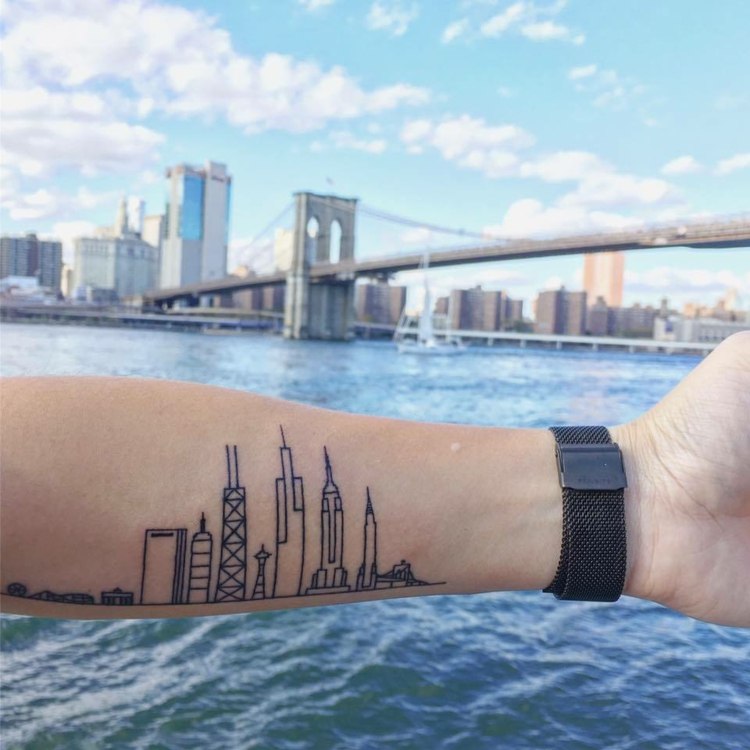 tatueringsmotiv arkitektur-nyc-arm-tatuering-hav-flod-bro-bakgrund
