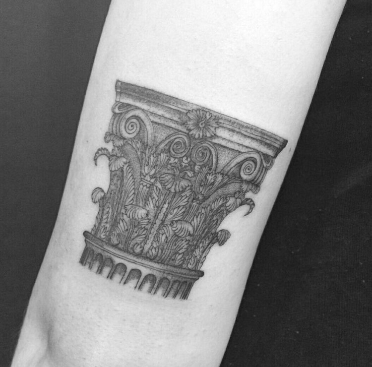 tatueringsmotiv-arkitektur-pelare-element-utsmyckade-svart-vit-monokrom-historia