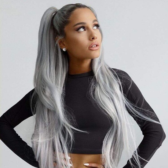 Το λευκό hAIR της Ariana Grande