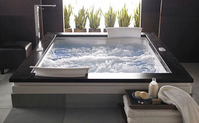 Fuzion-Elegant-bubbelpool-badkar-med-trä-kant-plats-för-två
