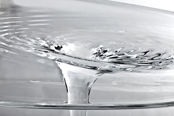 bordsdesign av zaha hadid droppar vatten detalj