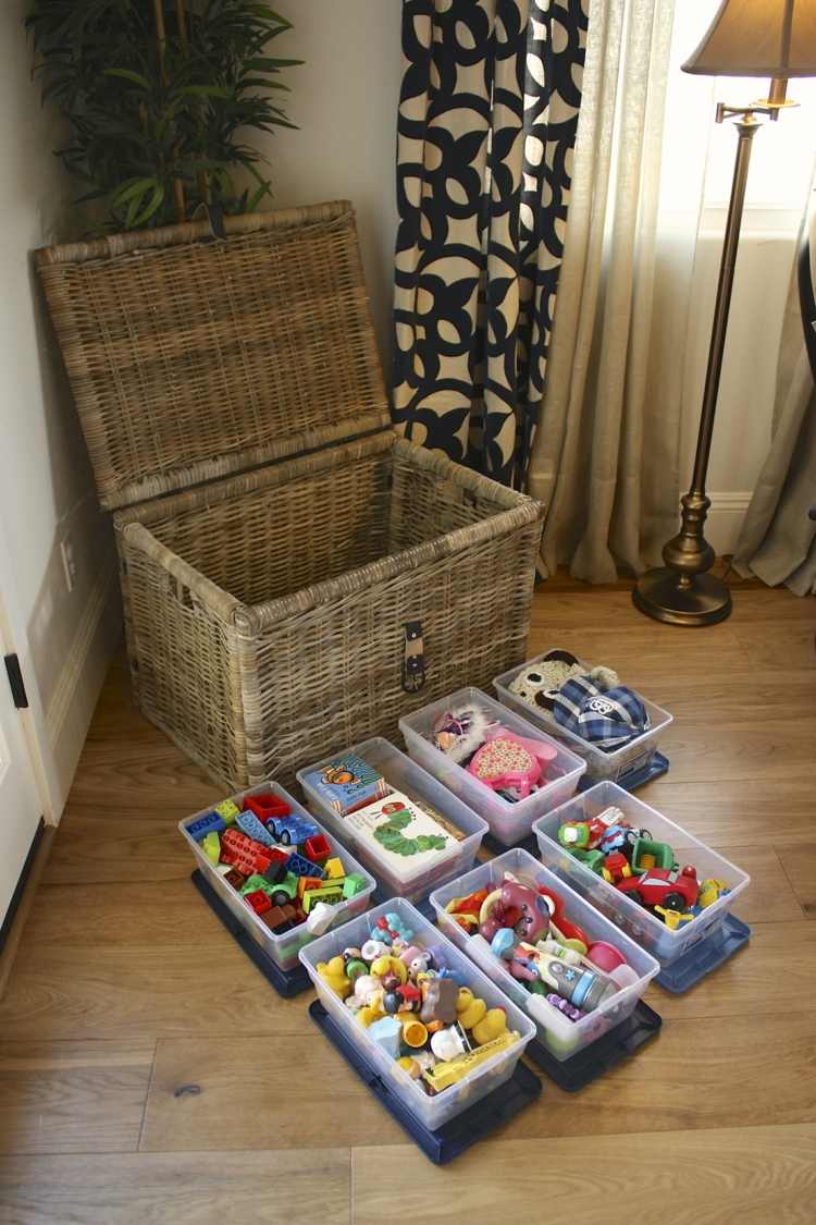 Förvarings-leksaker-vardagsrum-låda-leksaker-korg-idé-arrangemang